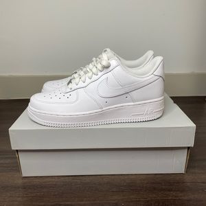 Women’s Nike Air Force 1 Size 8